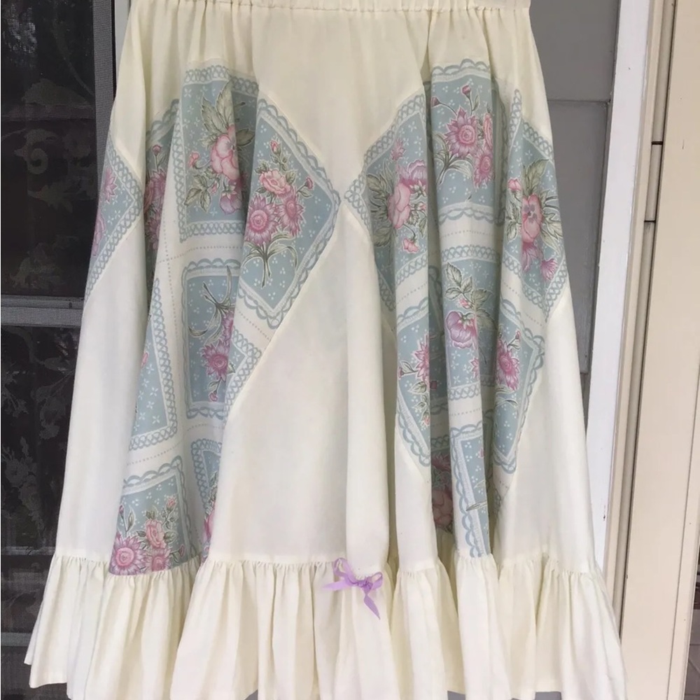 Vtg Sm Floral Print Rockabilly Square Dance Circle Skirt fashion Dancin Pretty.